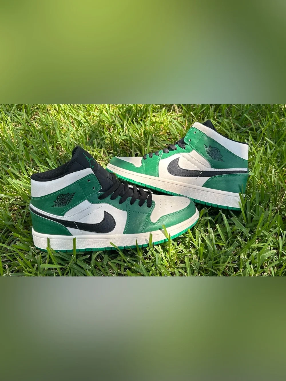 Nike Air Jordan 1 Mid - Pine Green/White/Black